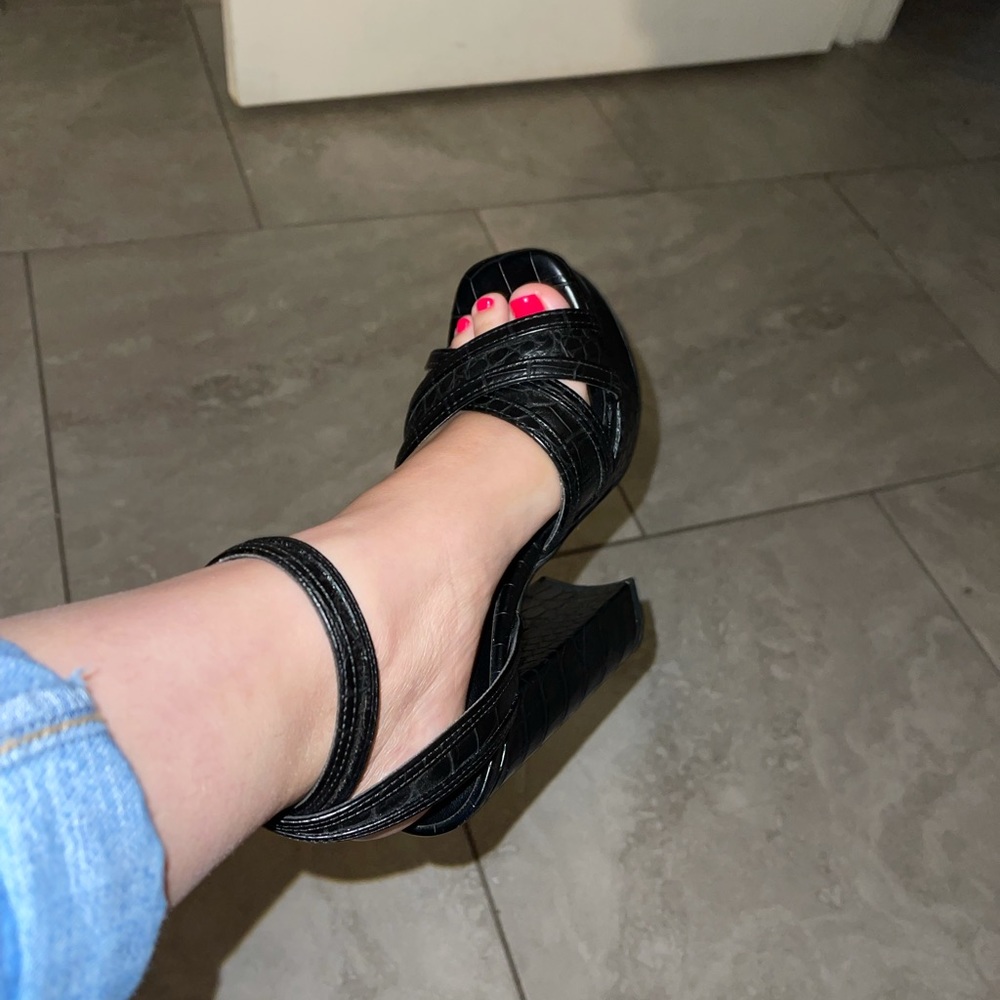 New - Picture 4 of 4